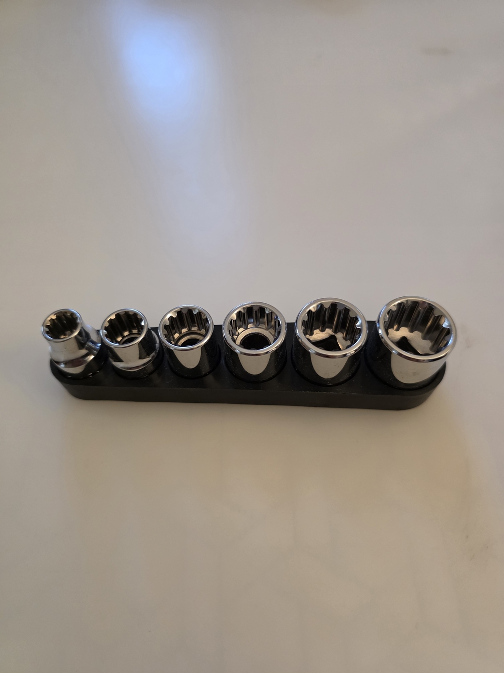 6-piece socket set with holder, good condition